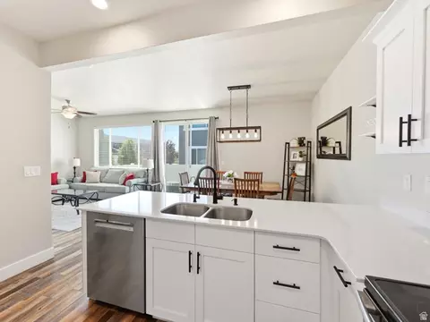 Kitchen - 4382 E Caspian Ct, Eagle Mountain, UT 84005 photo 3 of 3