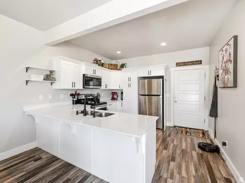 Kitchen - 4382 E Caspian Ct, Eagle Mountain, UT 84005 photo 1 of 3