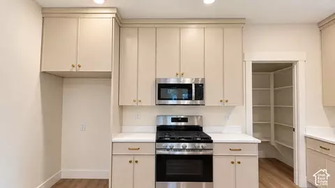 Kitchen - 763 E 800 S #16, Springville, UT 84663 photo 3 of 4