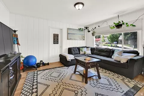 Living - 1610 E 22nd St S, Ogden, UT 84401 photo 2 of 4