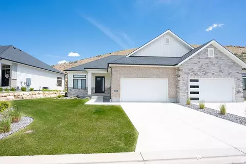 4434 N La Ringhierra Dr E, Lehi, UT 84043