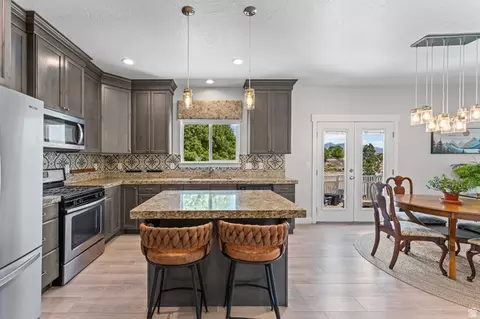 Kitchen - 4693 E Silver Ridge Rd, Eagle Mountain, UT 84005 photo 2 of 3