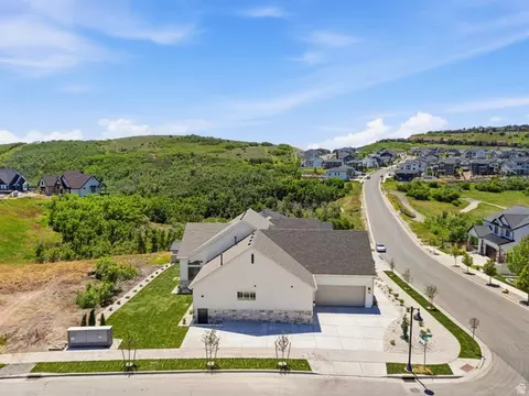 View/Area - 14717 E Canyon End Dr, Draper, UT 84020 photo 3 of 6