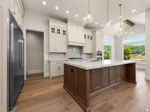 Kitchen - 14717 E Canyon End Dr, Draper, UT 84020 photo 1 of 6