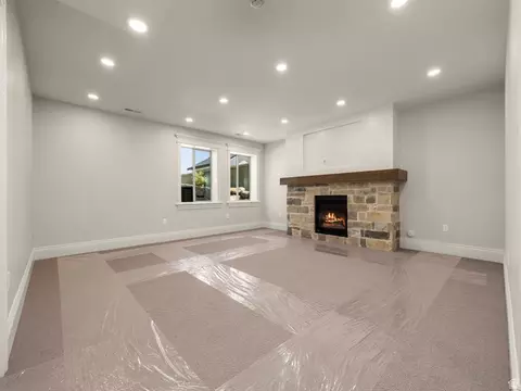 Living - 14717 E Canyon End Dr, Draper, UT 84020 photo 5 of 6