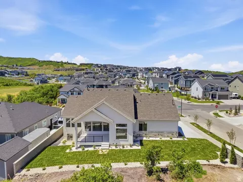 View/Area - 14717 E Canyon End Dr, Draper, UT 84020 photo 2 of 6