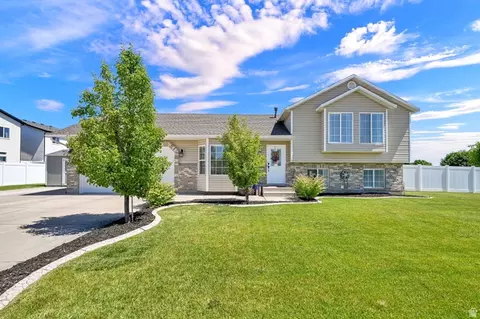 4844 S Midland Dr W, Roy, UT 84067