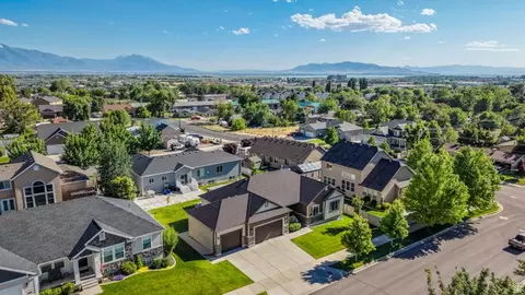 View/Area - 1176 E 800 S, Provo, UT 84606 photo 3 of 7