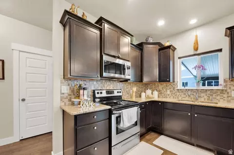 Kitchen - 1176 E 800 S, Provo, UT 84606 photo 2 of 6