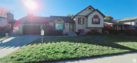 10248 S Buttercup Dr E, Sandy, UT 84092