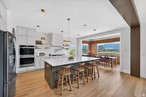866 N Pearl Dr, Lehi, UT 84043