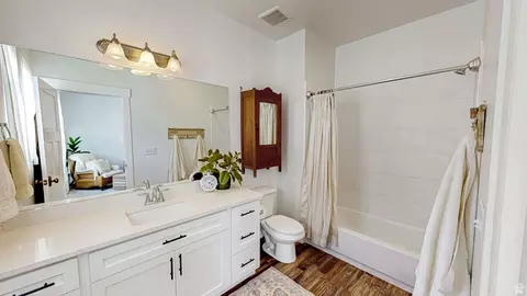 Bath - 1608 N 1280 E, Payson, UT 84651 photo 1 of 3