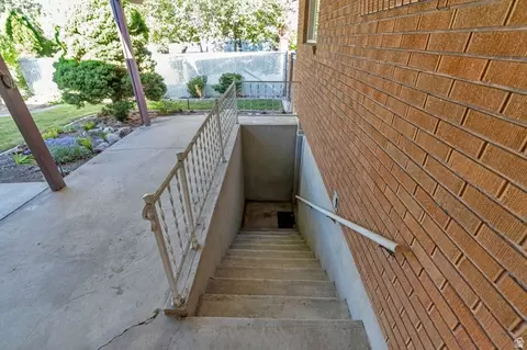 Exterior - 634 E 400 N, Orem, UT 84097 photo 3 of 12