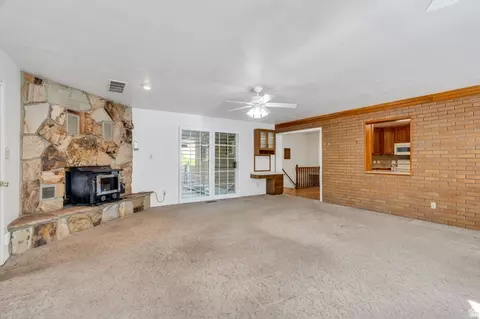 Living - 634 E 400 N, Orem, UT 84097 photo 3 of 4