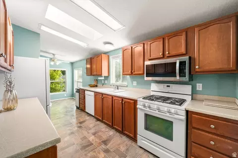 296 E Vagabond Ave #101, Murray, UT 84107 photo 9