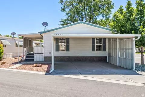 296 E Vagabond Ave #101, Murray, UT 84107