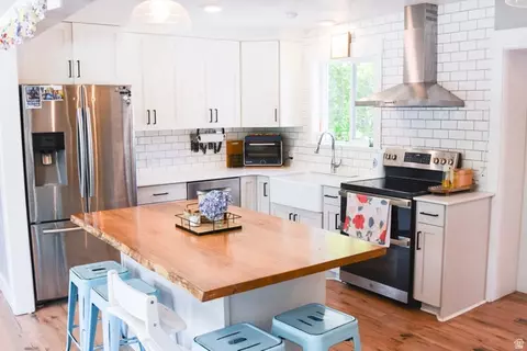 Kitchen - 209 E 300 N, Smithfield, UT 84335 photo 1 of 6