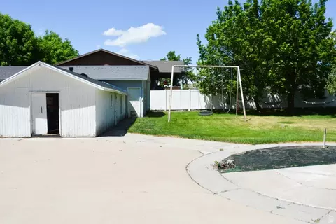 Exterior - 209 E 300 N, Smithfield, UT 84335 photo 3 of 9