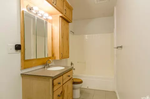 Bath - 209 E 300 N, Smithfield, UT 84335 photo 2 of 2
