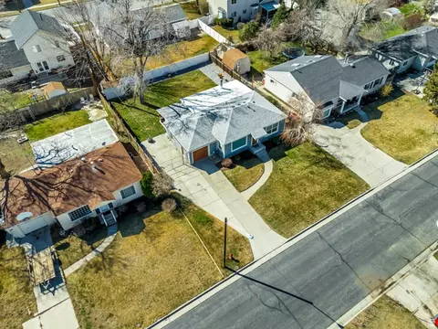 View/Area - 27 W Valley Dr, Murray, UT 84107 photo 9 of 18