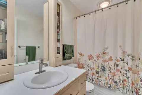 Bath - 27 W Valley Dr, Murray, UT 84107 photo 1 of 1