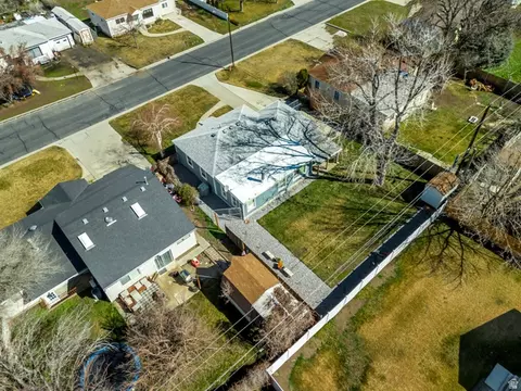 View/Area - 27 W Valley Dr, Murray, UT 84107 photo 13 of 18