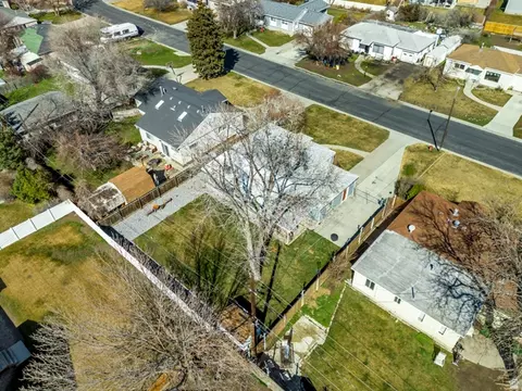 View/Area - 27 W Valley Dr, Murray, UT 84107 photo 15 of 18