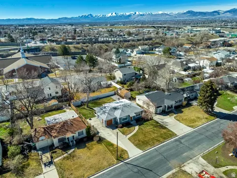 View/Area - 27 W Valley Dr, Murray, UT 84107 photo 1 of 18