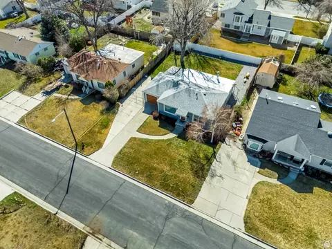 View/Area - 27 W Valley Dr, Murray, UT 84107 photo 11 of 18