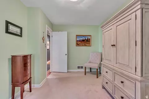 Bedroom - 27 W Valley Dr, Murray, UT 84107 photo 1 of 5