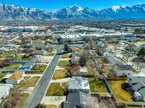 View/Area - 27 W Valley Dr, Murray, UT 84107 photo 4 of 18
