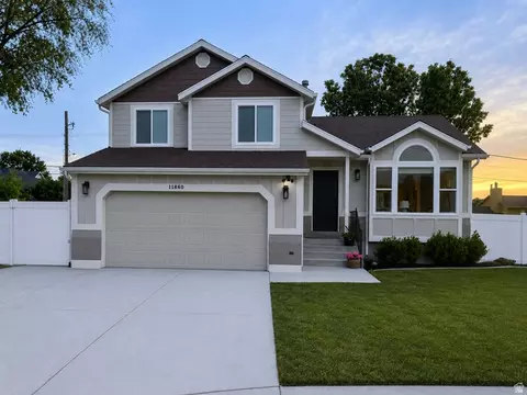 11860 S Alysum Cir, Riverton, UT 84065