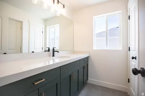 Bath - 1673 E Rainbow Bridge Dr #LOT EAGLE, Eagle Mountain, UT 84005 photo 2 of 2