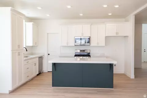 Kitchen - 1673 E Rainbow Bridge Dr #LOT EAGLE, Eagle Mountain, UT 84005 photo 1 of 2