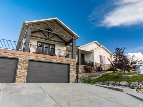 Exterior - 3712 E Butterfield Rd, Eagle Mountain, UT 84005 photo 6 of 7
