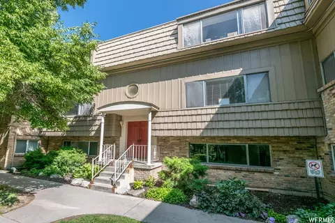 2220 E Murray Holladay Rd #182, Holladay, UT 84117