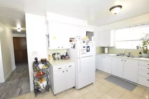 Kitchen - 290 W 600 N, Logan, UT 84321 photo 4 of 8