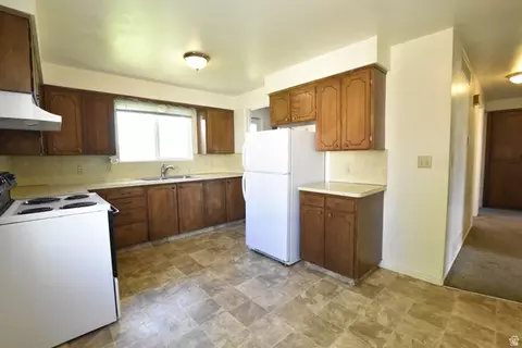 Kitchen - 290 W 600 N, Logan, UT 84321 photo 8 of 8