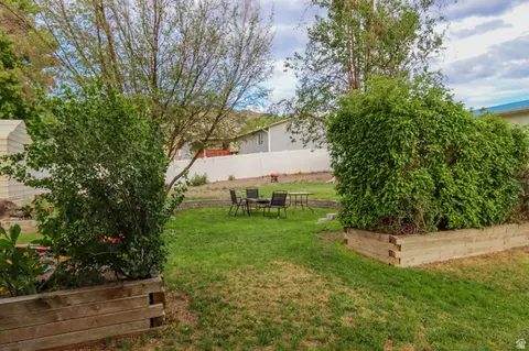 Exterior - 335 E 100 N, Monroe, UT 84754 photo 9 of 11