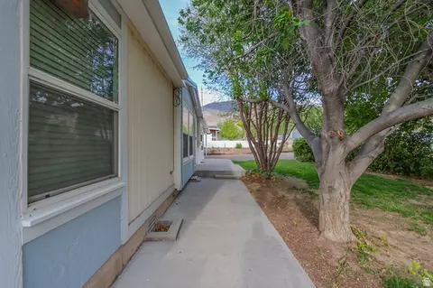 Exterior - 335 E 100 N, Monroe, UT 84754 photo 2 of 11