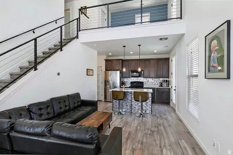 5522 W Burntside Ave, South Jordan, UT 84009
