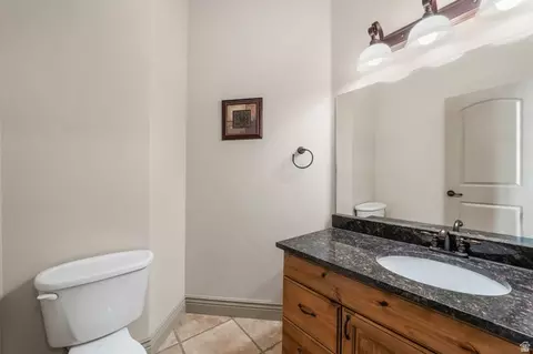Bath - 1596 E Millbrook Way S, Bountiful, UT 84010 photo 13 of 18