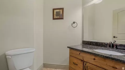 Bath - 1596 E Millbrook Way S, Bountiful, UT 84010 photo 1 of 18