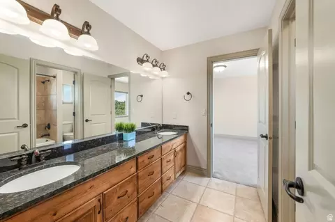 Bath - 1596 E Millbrook Way S, Bountiful, UT 84010 photo 7 of 18