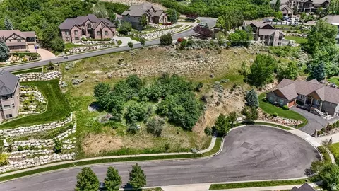 View/Area - 1596 E Millbrook Way S, Bountiful, UT 84010 photo 4 of 26