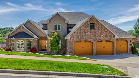 Exterior - 1596 E Millbrook Way S, Bountiful, UT 84010 photo 5 of 7