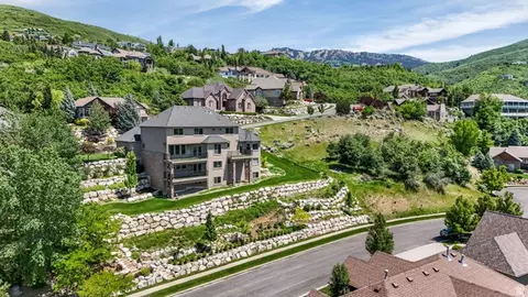 View/Area - 1596 E Millbrook Way S, Bountiful, UT 84010 photo 11 of 26