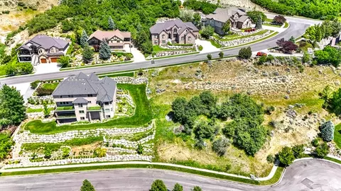1735 S Temple Ct E #203, Bountiful, UT 84010 photo 4