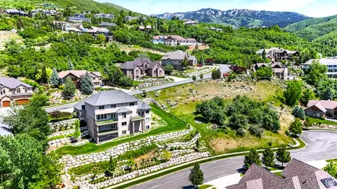 1735 S Temple Ct E #203, Bountiful, UT 84010 photo 5