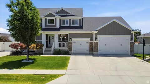529 W 3100 S, Syracuse, UT 84075